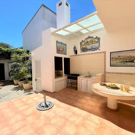 בית נופש Typical House By Homing