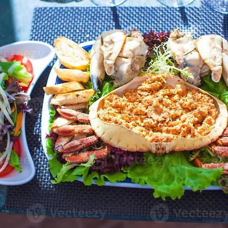 Nyaraló Typical House By Homing