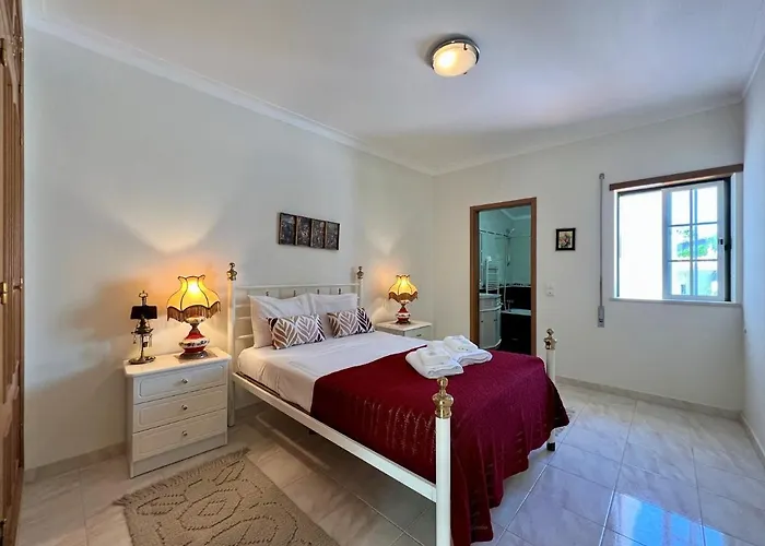 Semesterbostad Typical House By Homing Lagos